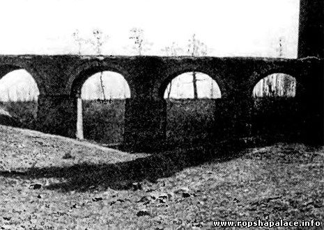 Мост в крепости Копорье после реставрации