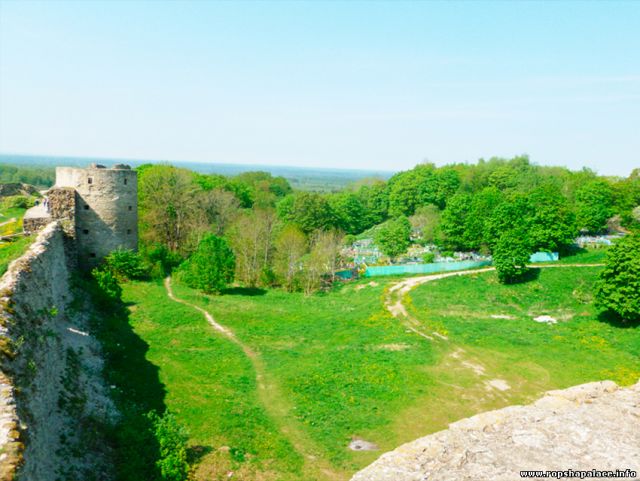 Кладбище в Копорье